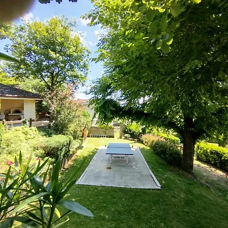 Holiday home Les Genets *